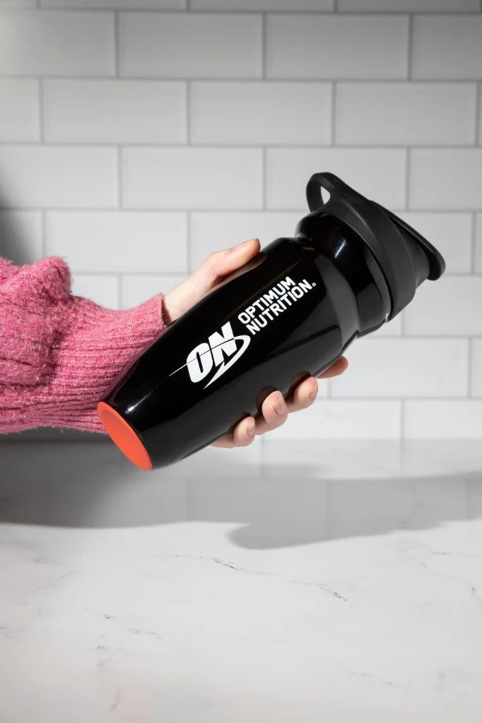 Optimum Nutrition Shaker: Optimum Nutrition commercial photography (Optimum Nutrition Shaker)